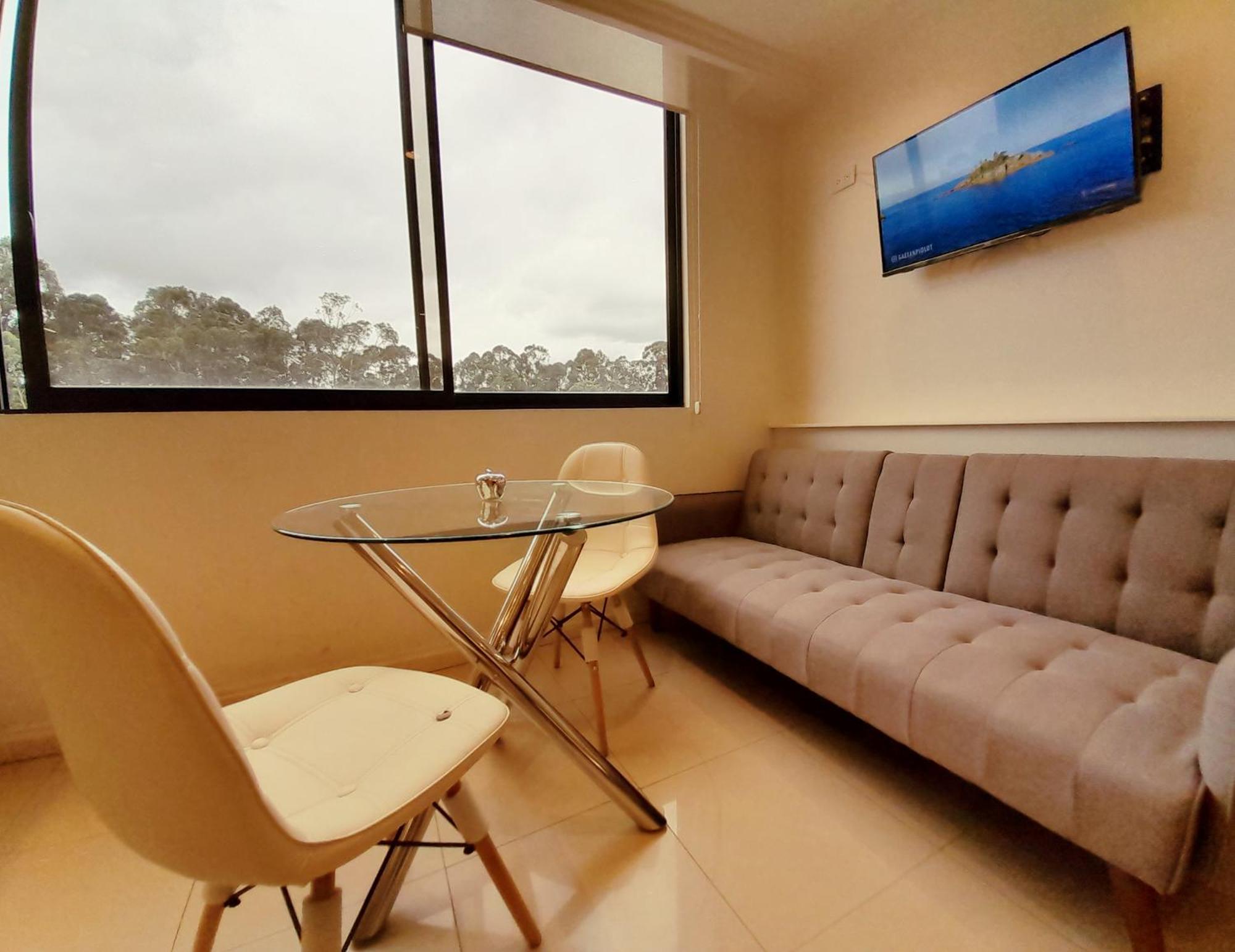 Elegante Suite Privada En Cuenca - Parqueo Incluido Esterno foto