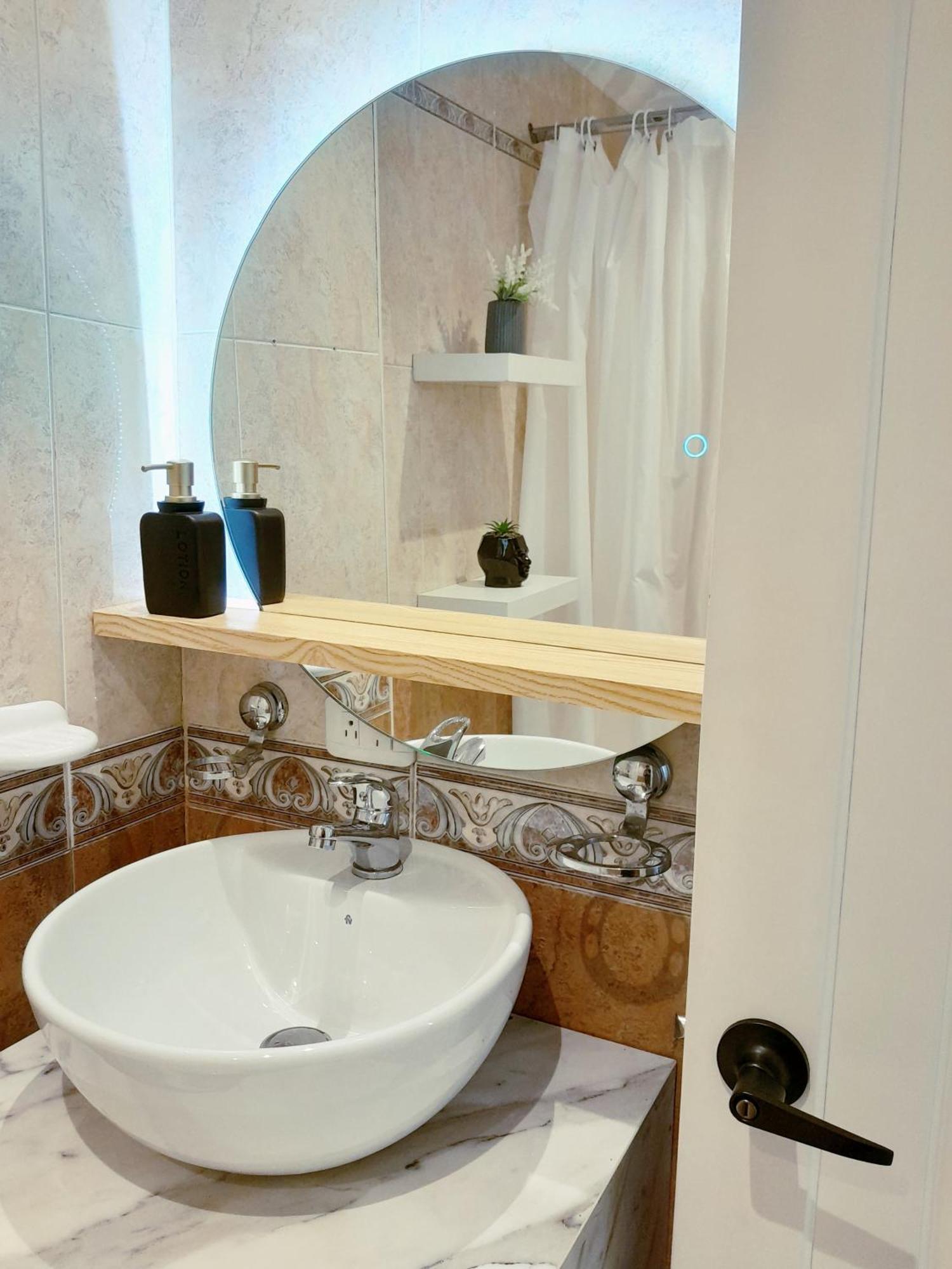 Elegante Suite Privada En Cuenca - Parqueo Incluido Esterno foto